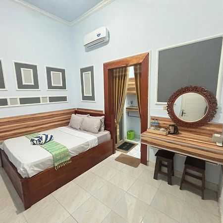 Banera Gili Homestay ギリ・トラワンガン エクステリア 写真